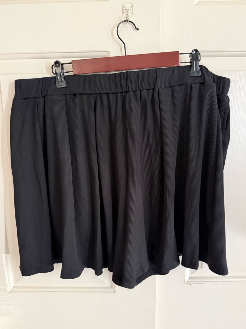 Cider Black Pleated Mini Skirt-Style Shorts